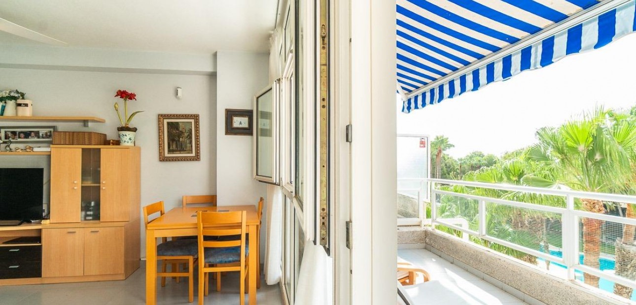 Venta - Apartamento / piso -
Orihuela Costa - Campoamor