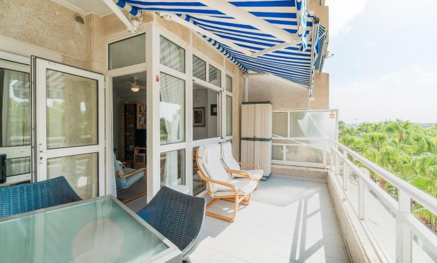 Venta - Apartamento / piso -
Orihuela Costa - Campoamor