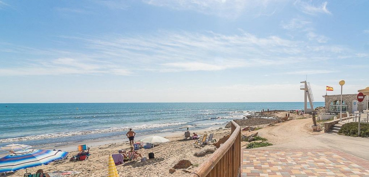 Venta - Apartamento / piso -
Orihuela Costa - Campoamor