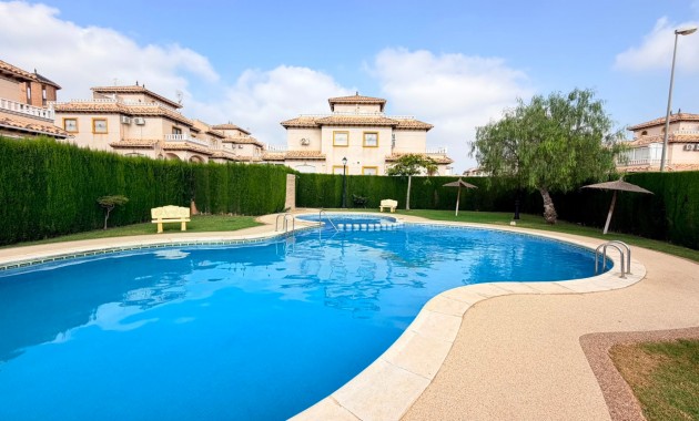 Venta - Semi Detached Villa -
Lomas de Cabo Roig - Orihuela Costa