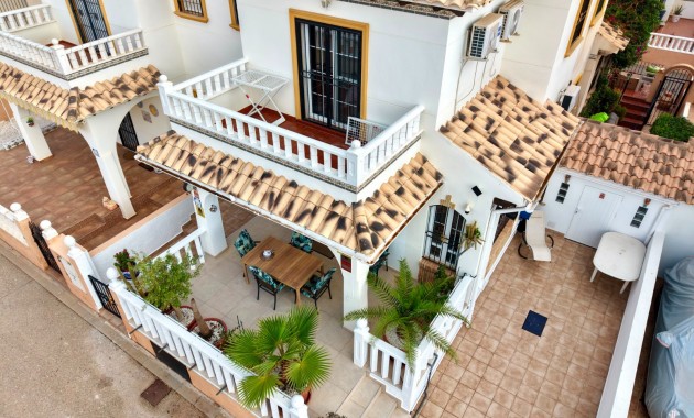 Venta - Semi Detached Villa -
Lomas de Cabo Roig - Orihuela Costa
