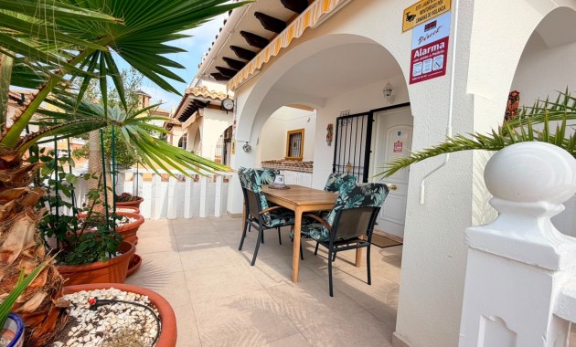 Venta - Semi Detached Villa -
Lomas de Cabo Roig - Orihuela Costa