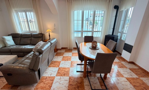 Venta - Semi Detached Villa -
Lomas de Cabo Roig - Orihuela Costa