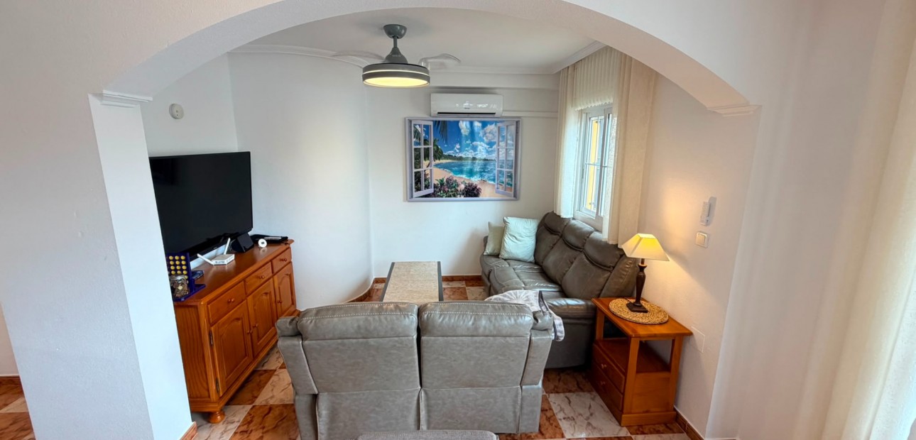 Venta - Semi Detached Villa -
Lomas de Cabo Roig - Orihuela Costa