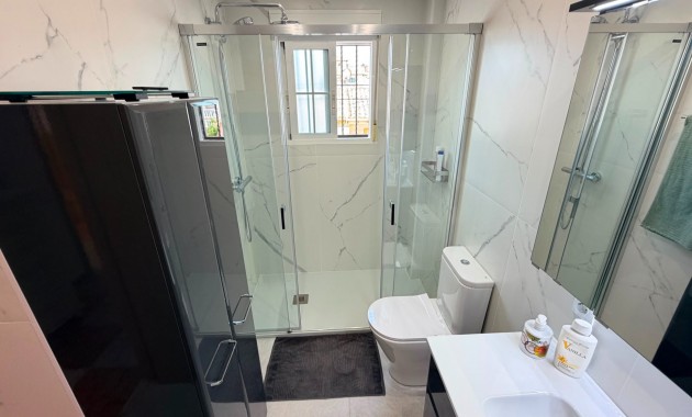 Venta - Semi Detached Villa -
Lomas de Cabo Roig - Orihuela Costa
