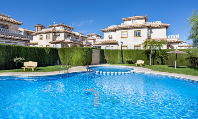 Venta - Semi Detached Villa -
Lomas de Cabo Roig - Orihuela Costa