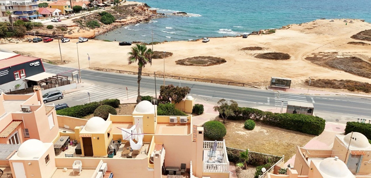 Venta - Terraced house -
Torrevieja - Los Frutales