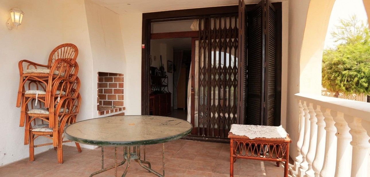 Venta - Terraced house -
Torrevieja - Los Frutales