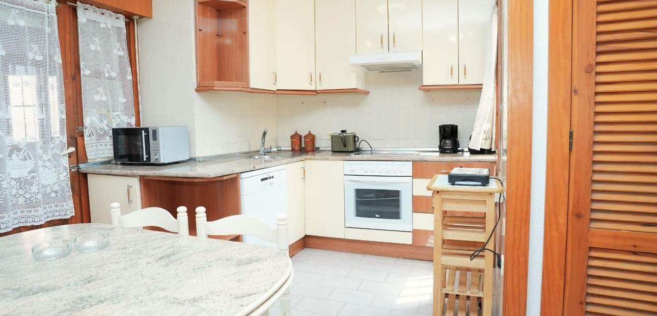 Venta - Terraced house -
Torrevieja - Los Frutales