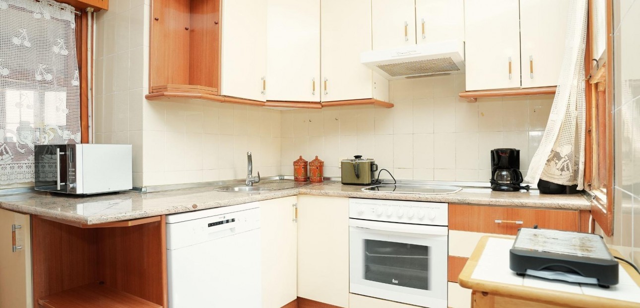Venta - Terraced house -
Torrevieja - Los Frutales