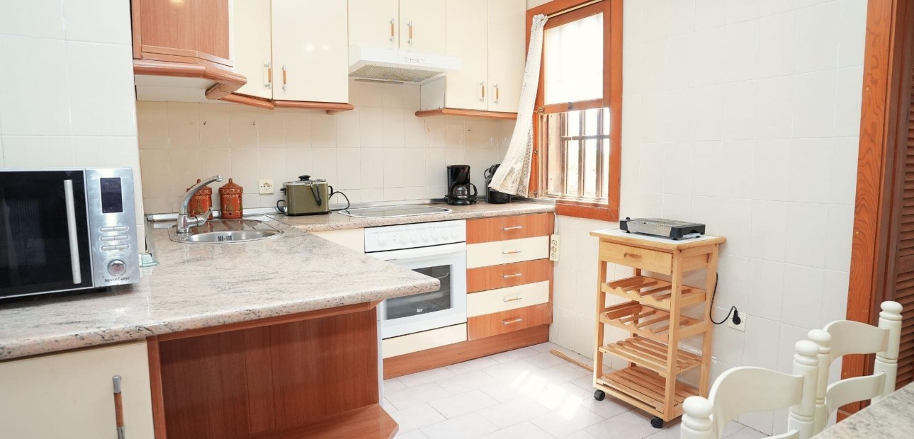 Venta - Terraced house -
Torrevieja - Los Frutales