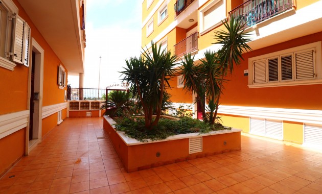 Venta - Apartamento / piso -
Rojales - Los Palacios