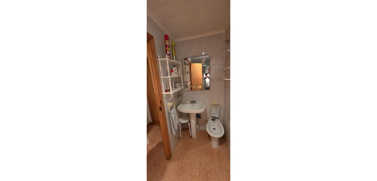 Venta - Apartamento / piso -
Torrevieja - Habaneras