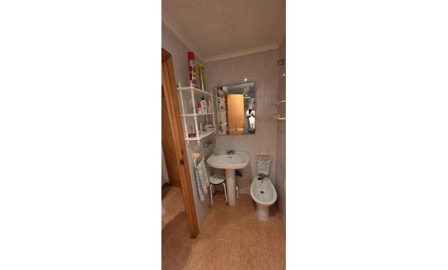 Venta - Apartamento / piso -
Torrevieja - Habaneras