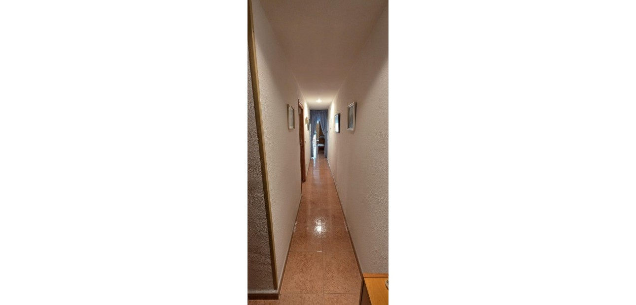 Venta - Apartamento / piso -
Torrevieja - Habaneras