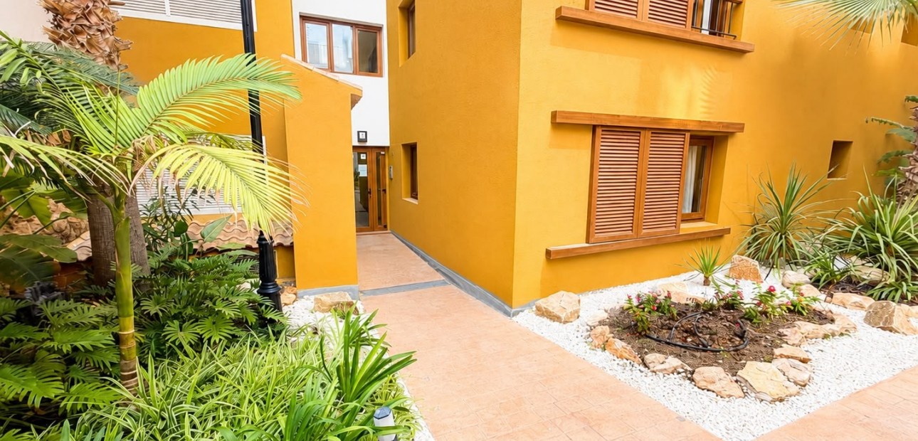 Venta - Apartamento / piso -
Orihuela Costa - Punta Prima