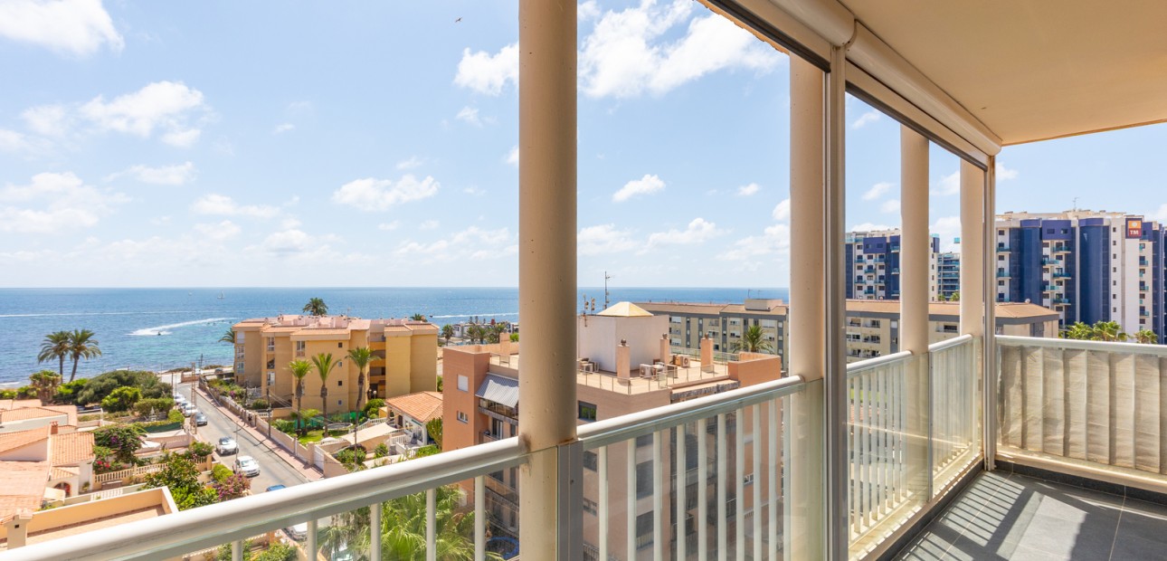 Venta - Apartamento / piso -
Torrevieja - Rocio del Mar