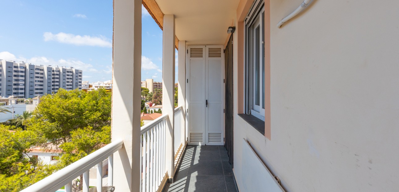 Venta - Apartamento / piso -
Torrevieja - Rocio del Mar
