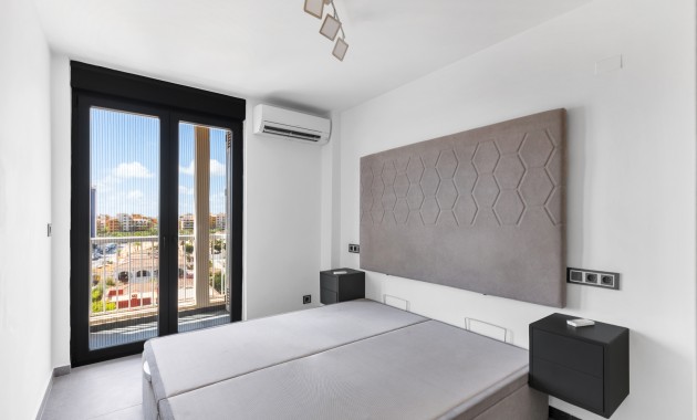 Venta - Apartamento / piso -
Torrevieja - Rocio del Mar