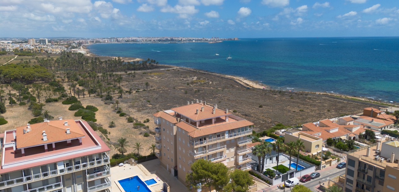 Venta - Apartamento / piso -
Torrevieja - Rocio del Mar