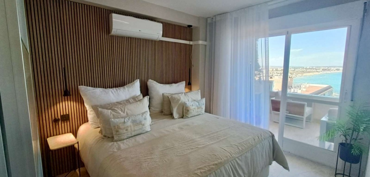Venta - Apartamento / piso -
Torrevieja - Torrevieja - Centre