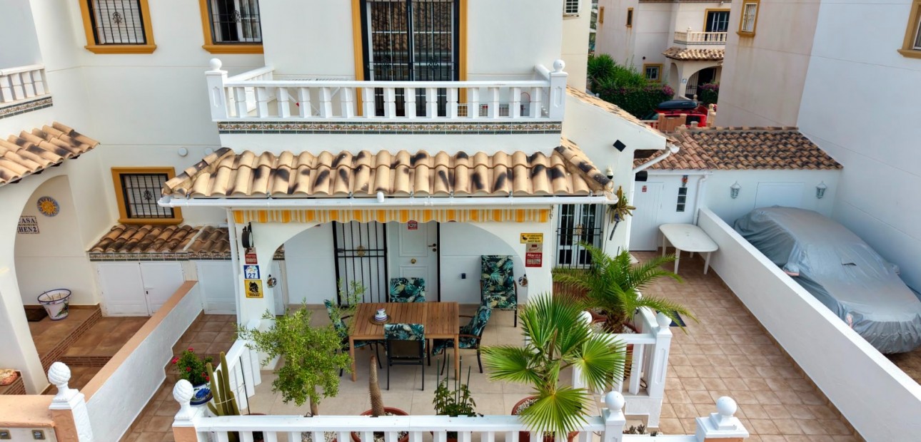 Herverkoop - Semi Detached Villa -
Orihuela Costa