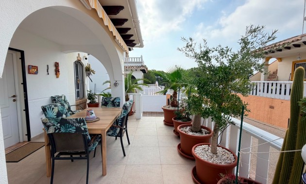 Herverkoop - Semi Detached Villa -
Orihuela Costa