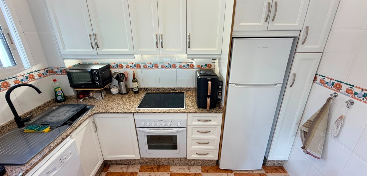 Herverkoop - Semi Detached Villa -
Orihuela Costa
