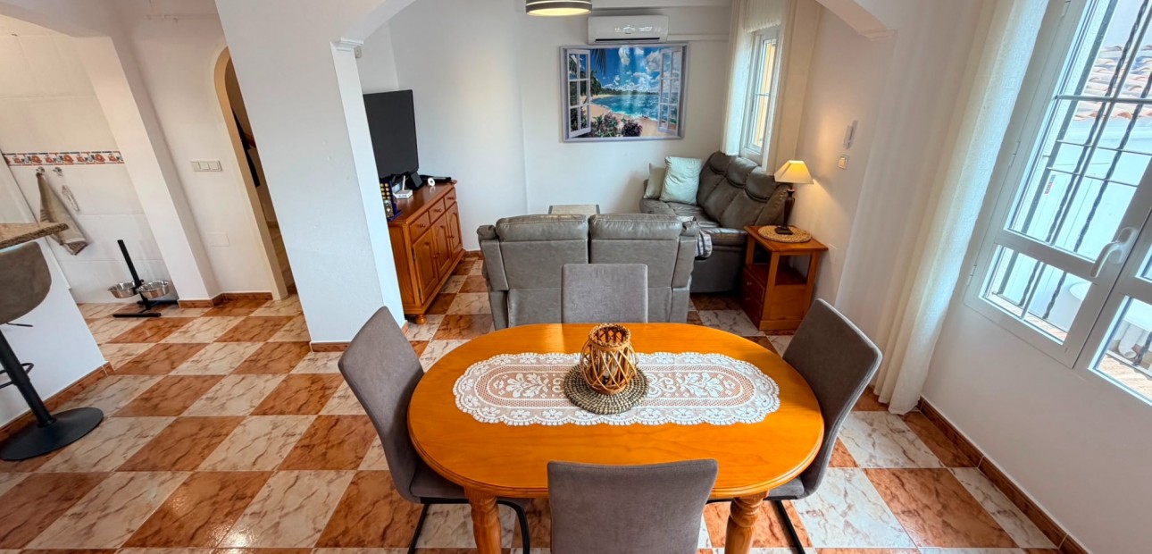 Herverkoop - Semi Detached Villa -
Orihuela Costa