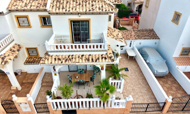 Herverkoop - Semi Detached Villa -
Orihuela Costa