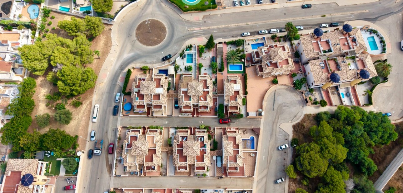 Herverkoop - Semi Detached Villa -
Orihuela Costa