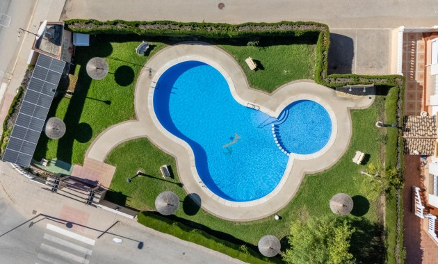 Herverkoop - Semi Detached Villa -
Orihuela Costa