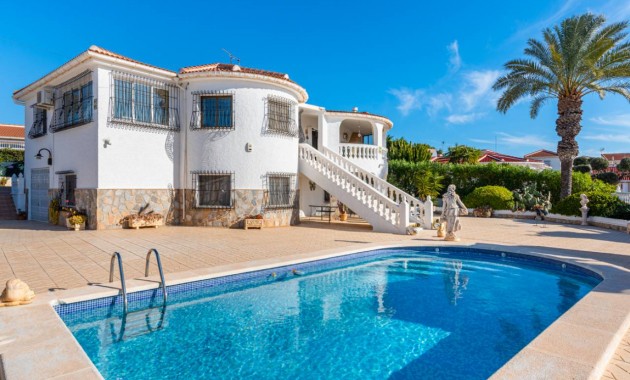 Venta - Villa -
Ciudad Quesada
