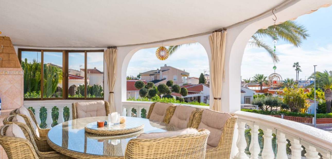 Venta - Villa -
Ciudad Quesada