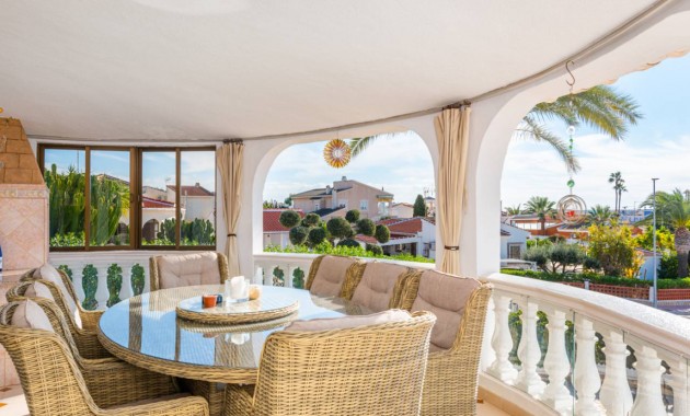 Venta - Villa -
Ciudad Quesada