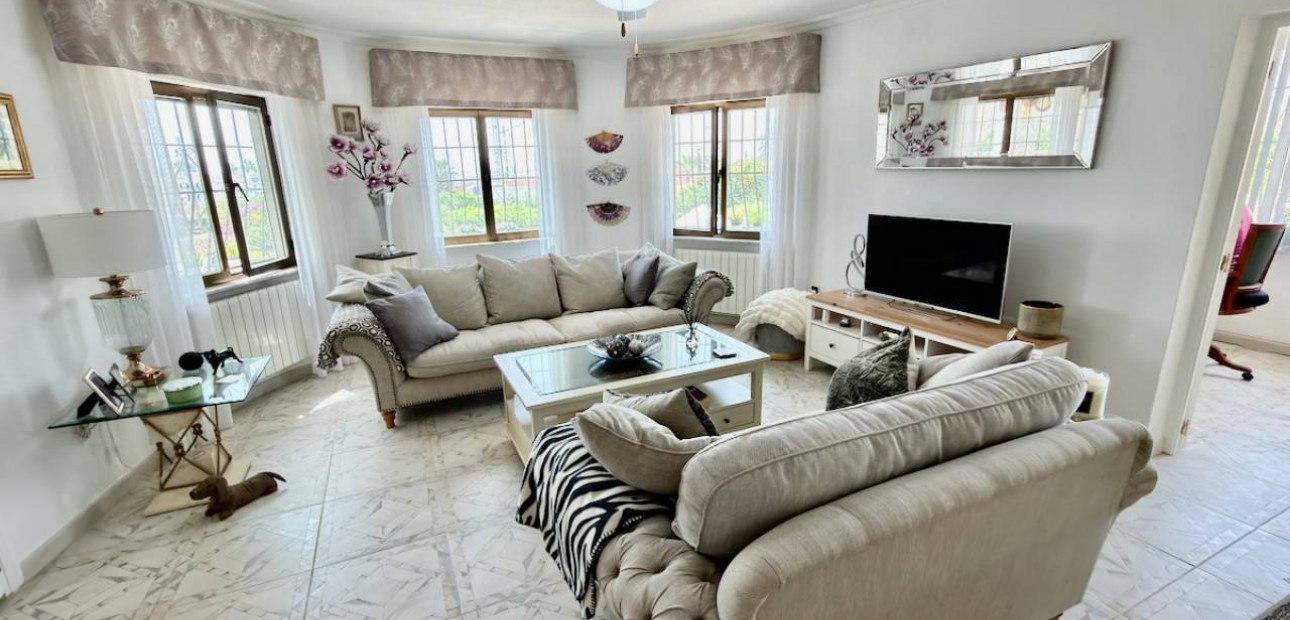 Venta - Villa -
Ciudad Quesada