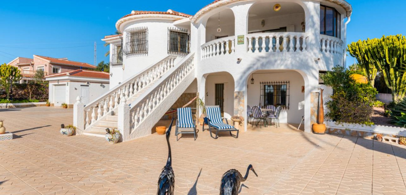 Venta - Villa -
Ciudad Quesada