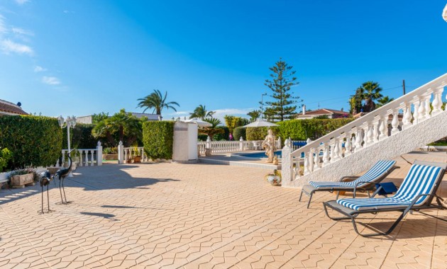 Venta - Villa -
Ciudad Quesada
