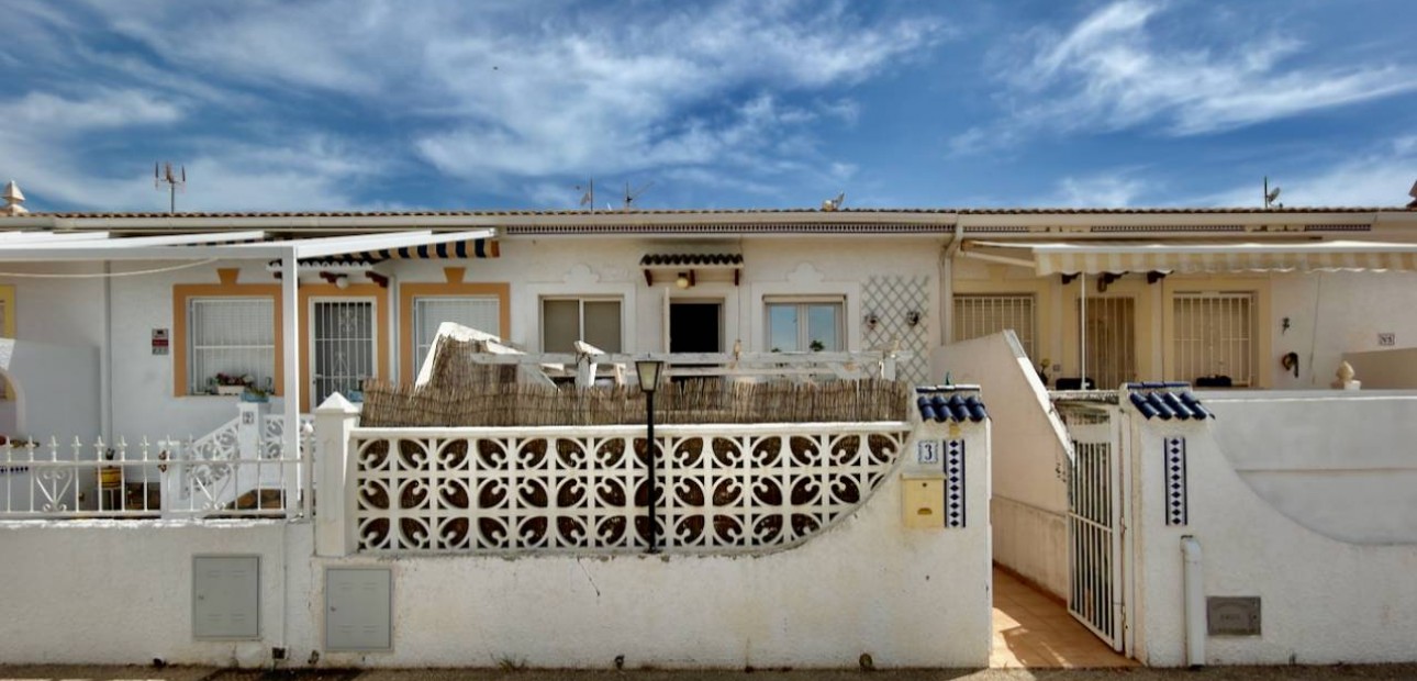 Venta - Villa -
Ciudad Quesada - Pueblo Bravo