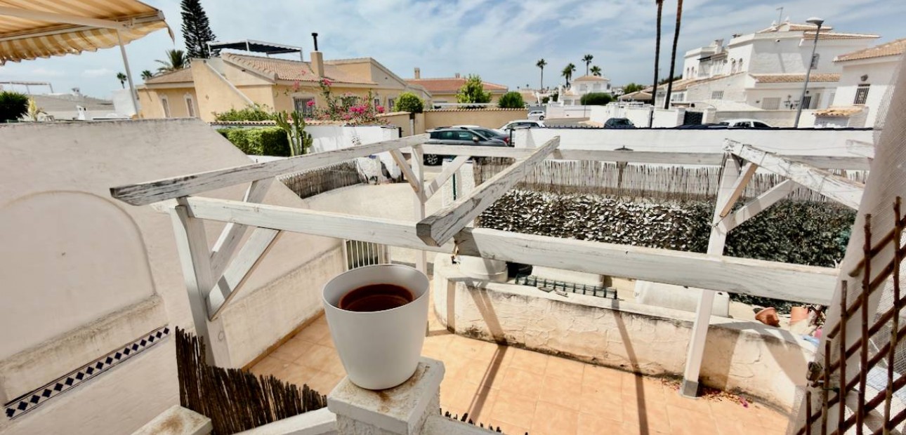 Venta - Villa -
Ciudad Quesada - Pueblo Bravo