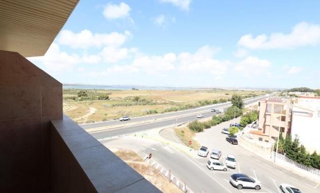 Venta - Apartamento / piso -
Torrevieja - La Mata pueblo