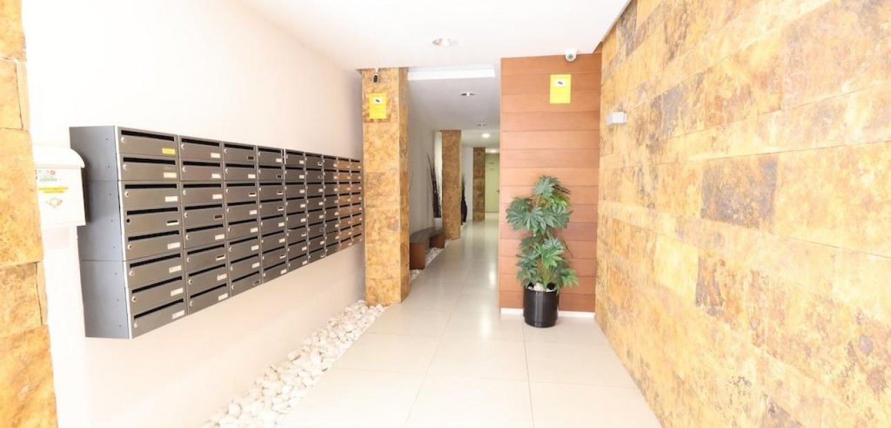 Venta - Apartamento / piso -
Torrevieja - La Mata pueblo