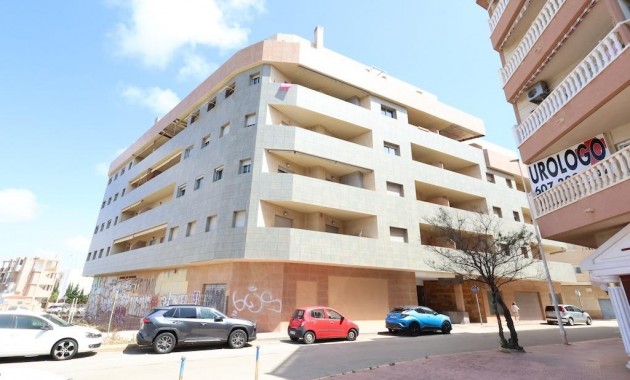 Venta - Apartamento / piso -
Torrevieja - La Mata pueblo