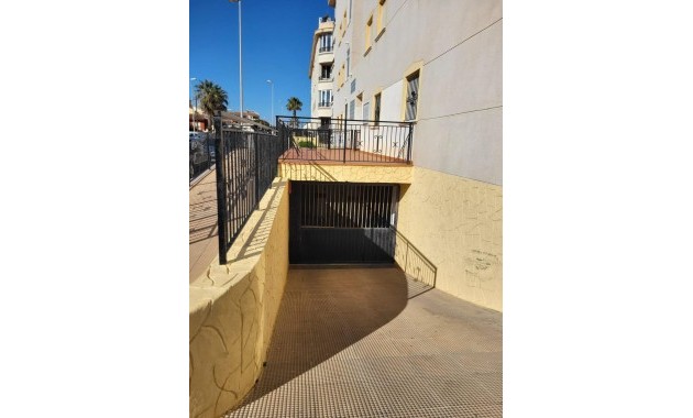 Venta - Garaje -
Orihuela Costa - Los Almendros-La Florida