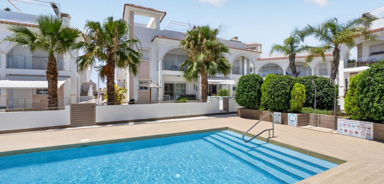 Venta - Apartamento / piso -
Ciudad Quesada - La Laguna