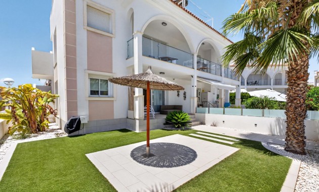 Venta - Apartamento / piso -
Ciudad Quesada - La Laguna