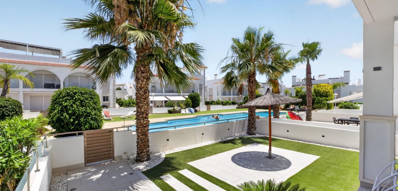 Venta - Apartamento / piso -
Ciudad Quesada - La Laguna
