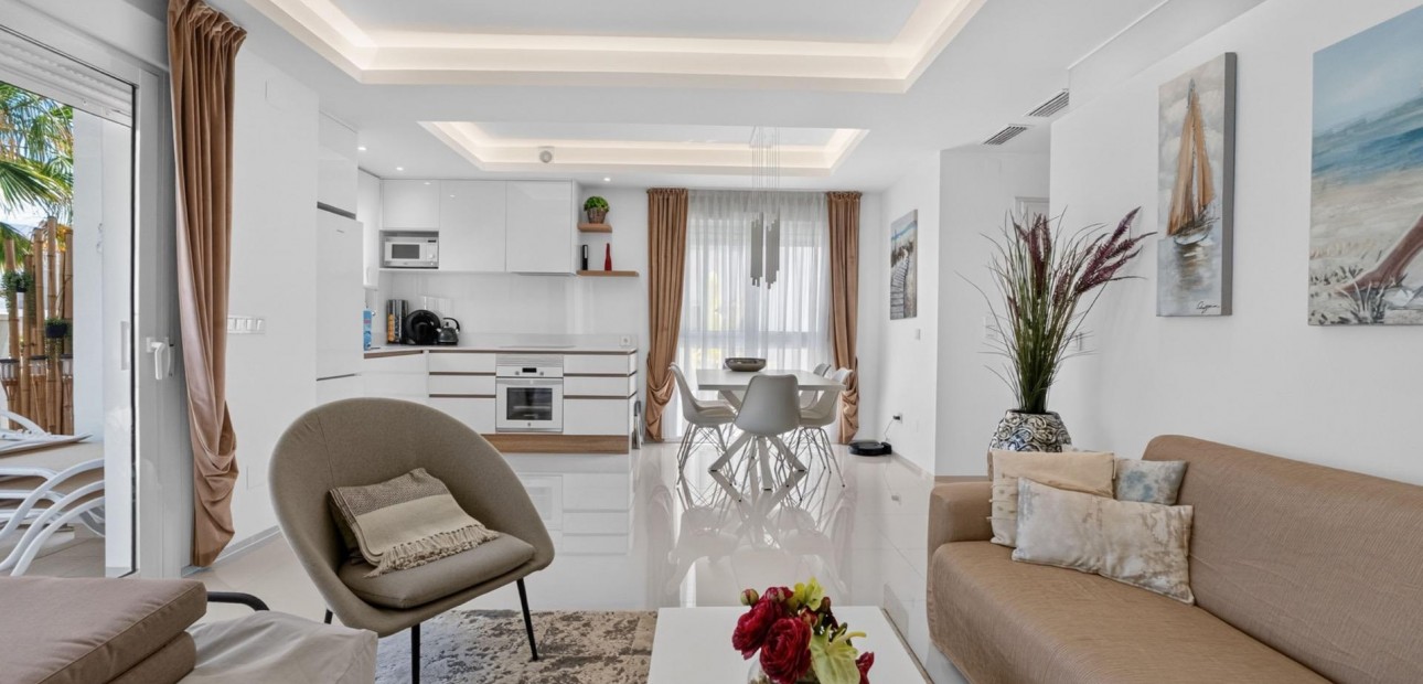 Venta - Apartamento / piso -
Ciudad Quesada - La Laguna