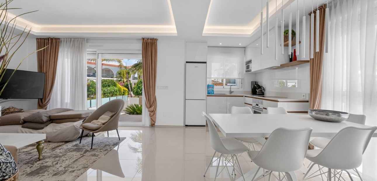 Venta - Apartamento / piso -
Ciudad Quesada - La Laguna