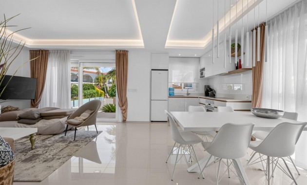 Venta - Apartamento / piso -
Ciudad Quesada - La Laguna